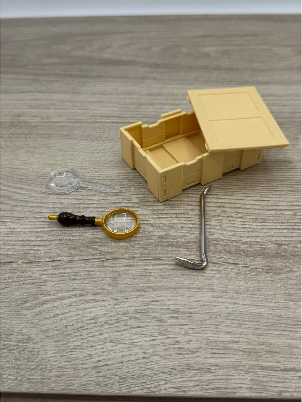 ZURU Mini Brands Masterpieces Crate Crowbar Magnifier Lot